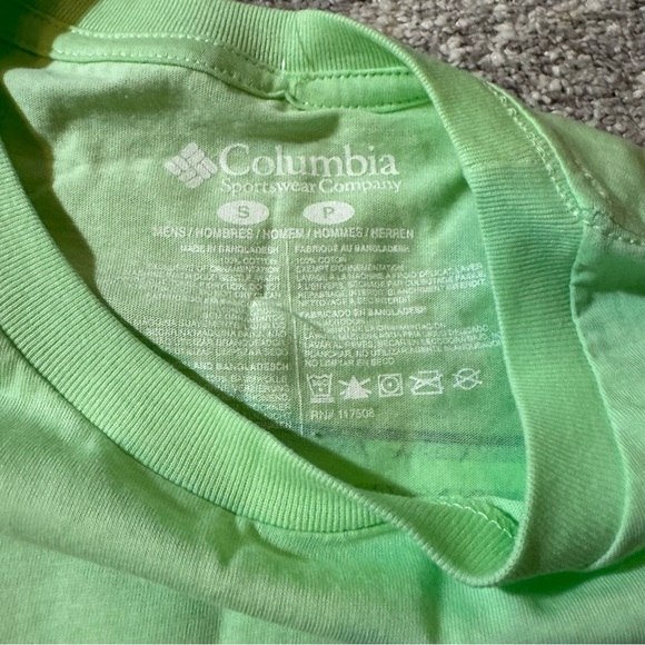BRAND NEW MENS COLUMBIA GRAPHIC TEE - Picture 2 of 4